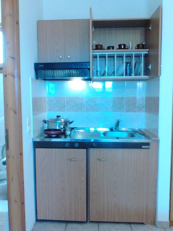 Karagiannaki Apartment Skala Sykamineas Room photo
